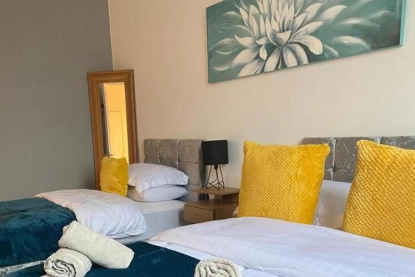 7 Person Home Flat W Parking - Near Swansea Centre