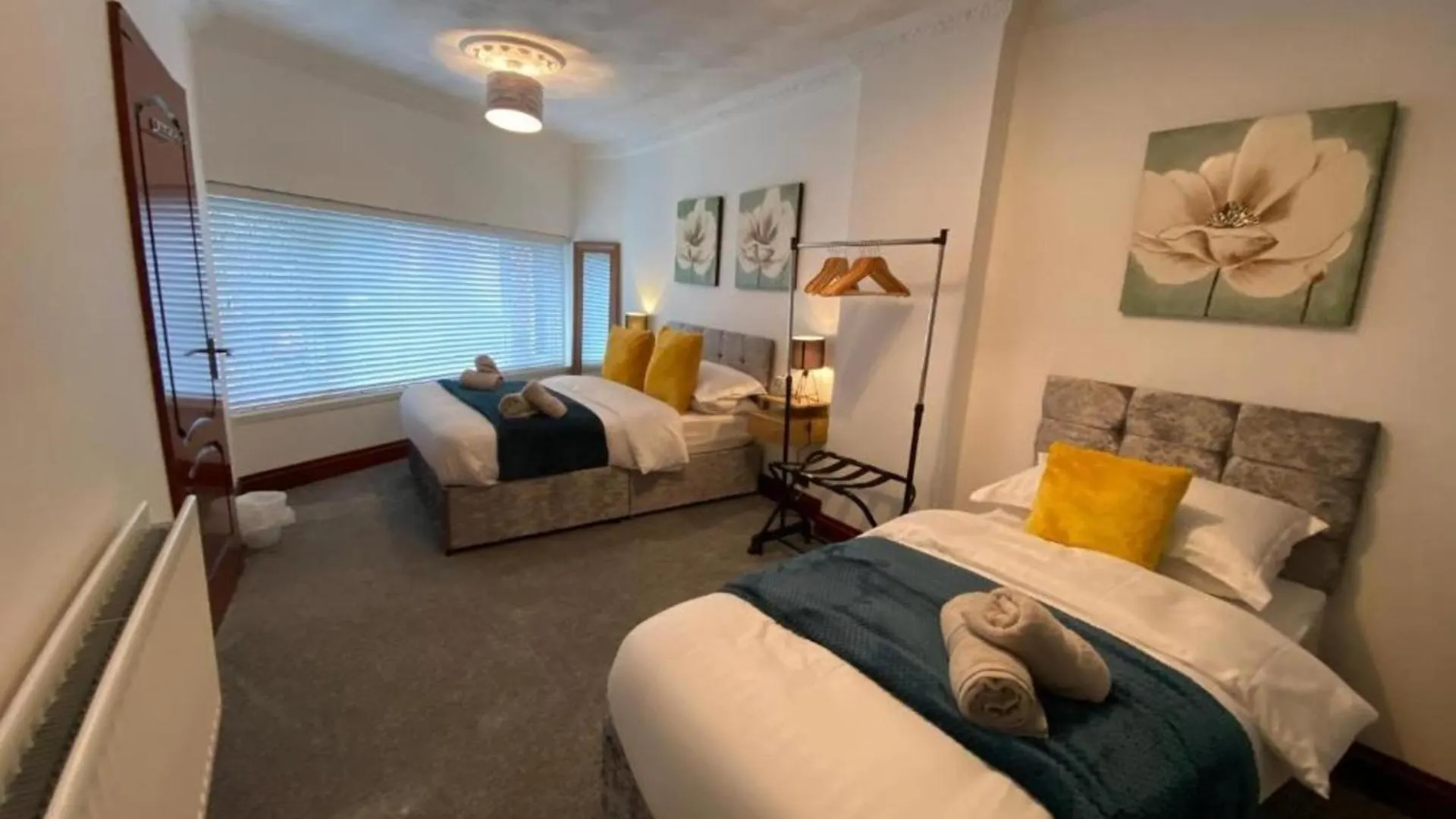 Apartment 7 Person Home Flat W Parking - Near Swansea Centre United Kingdom