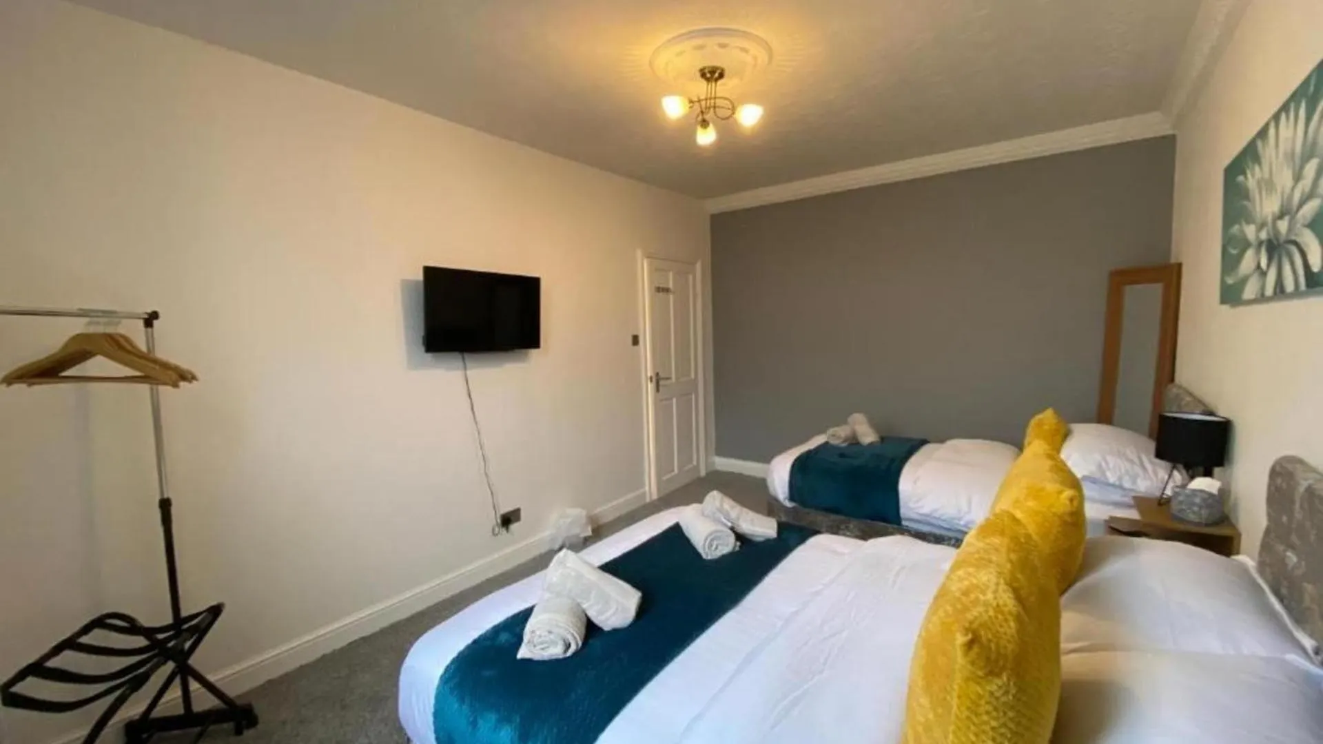 7 Person Home Flat W Parking - Near Swansea Centre